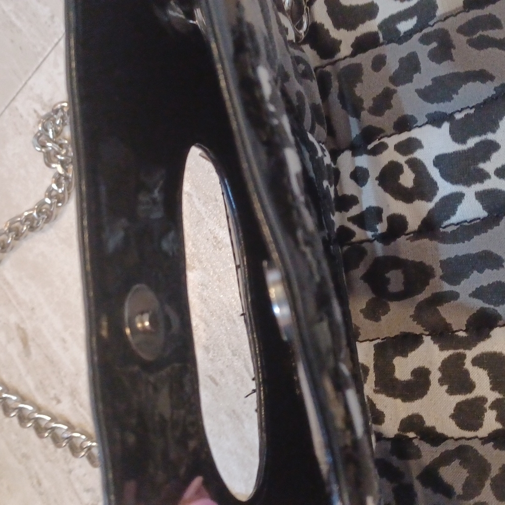 Unique Betsey Johnson Betseyville Quilted Foldover Clutch/Shoulder Bag - Picture 6 of 11